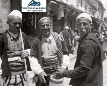 “Gjuha shqipe nuk është gjuhë “katunarësh” siç kanë shekuj që na thonë. Ajo është gjuhë filozofike: ka kuptim ç’do rrokje e fjalë të saj. Tek ne ç’do “katunar” flet si filozof pavarësisht se ai nuk e di këtë”